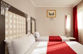 Grand Hôtel Amelot - photo 20