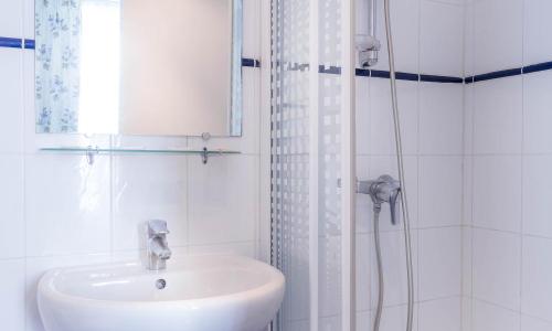 Hotel des Arts - Cite Bergere - photo 2