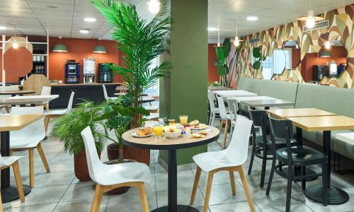 B&B HOTEL Paris Porte de la Villette - photo 3
