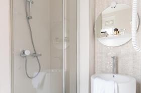 Queens Boutique Hotel - photo 10