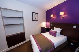 Queens Boutique Hotel - photo 12