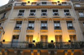 Queens Boutique Hotel - photo 9