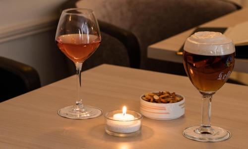Queens Boutique Hotel - photo 3