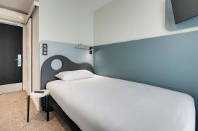 ibis Styles Paris Cadet Lafayette - photo 13