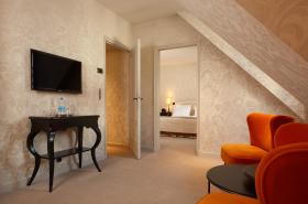 Le Pavillon de la Reine & Spa - photo 9