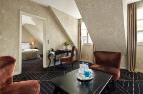 Le Pavillon de la Reine & Spa - photo 13