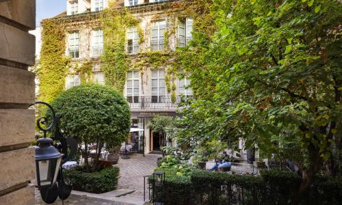 Le Pavillon de la Reine & Spa - photo 2