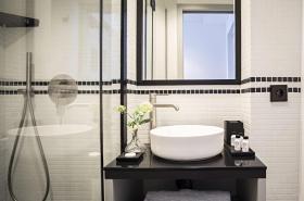 Best Western Premier The Blake Paris Gare Saint Lazare - photo 12