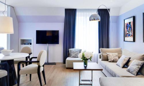 Sofitel Paris Arc De Triomphe - photo 2