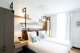 Esteem Tour Eiffel - photo 25