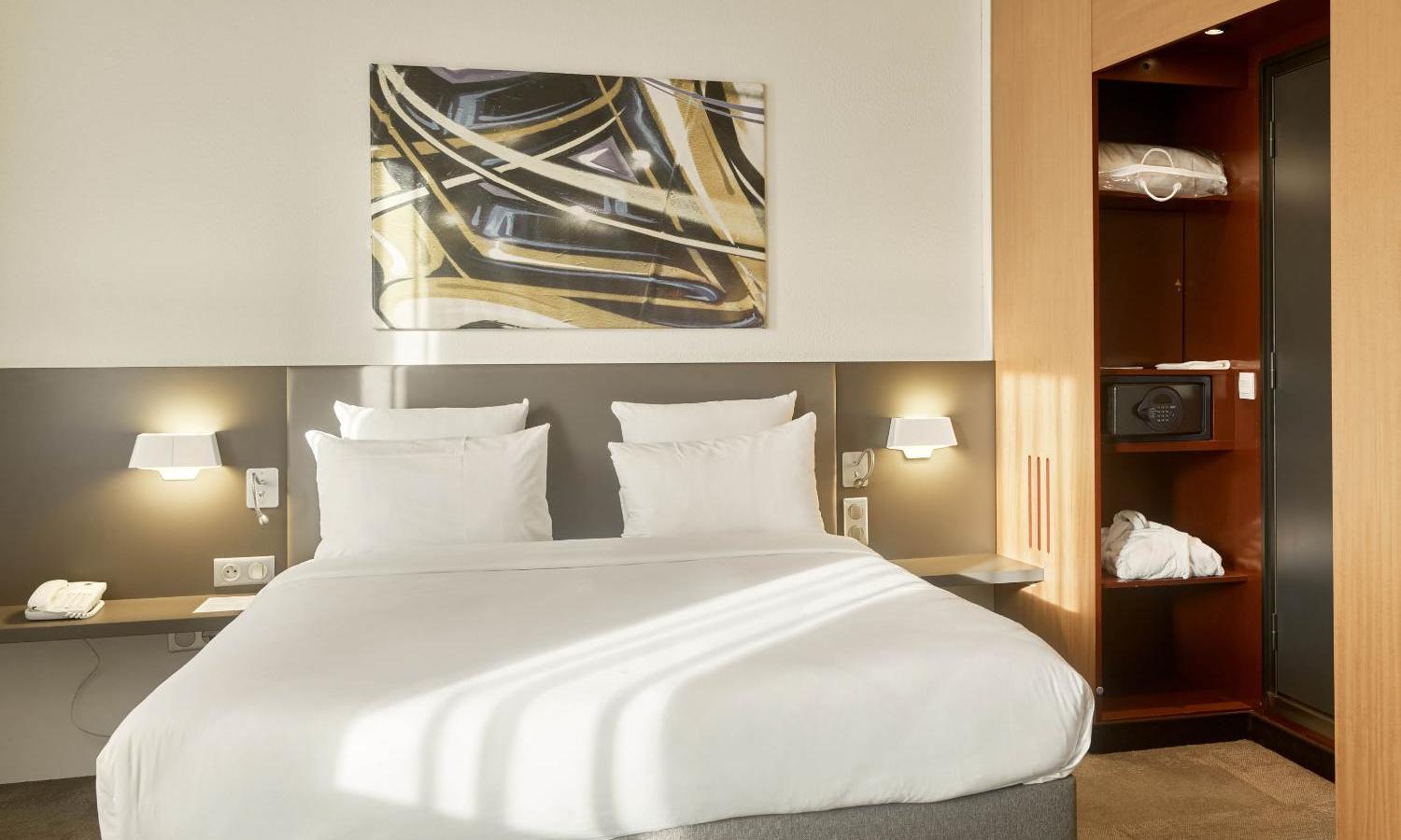 Photo of B&B HOTEL Paris Nord 18ème