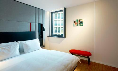 citizenM Paris Champs-Élysées - photo 2